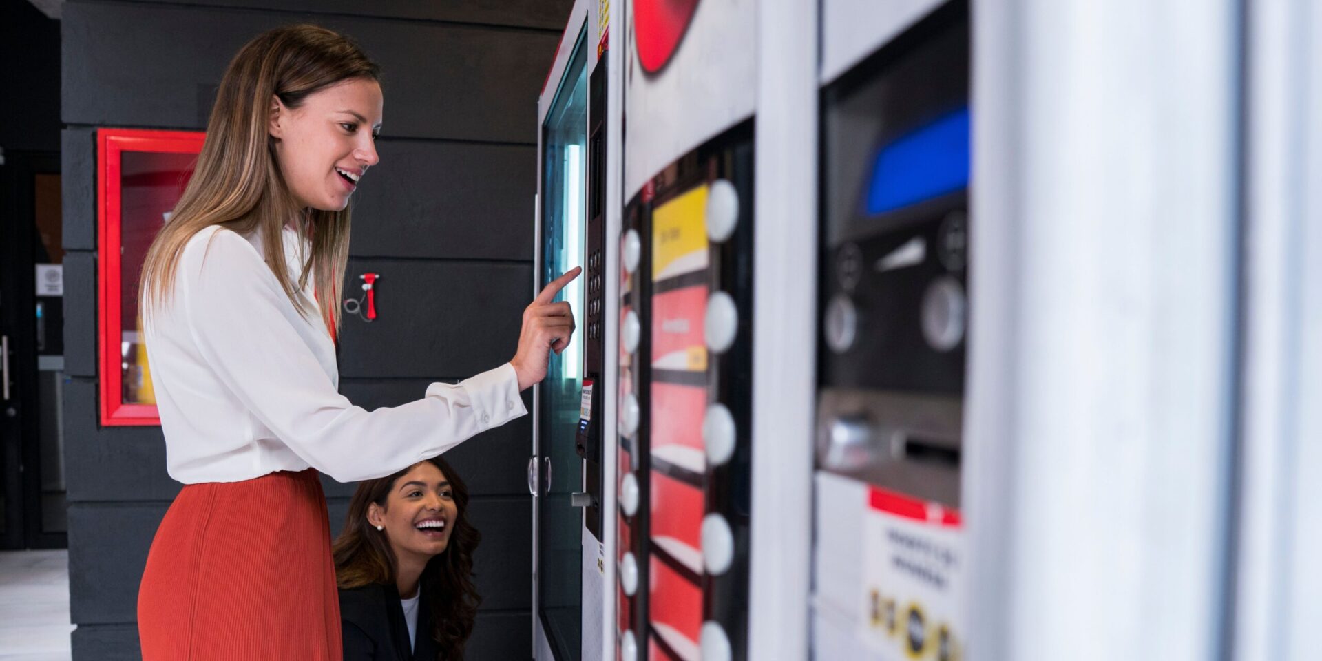 How to Start a Vending Machine Business