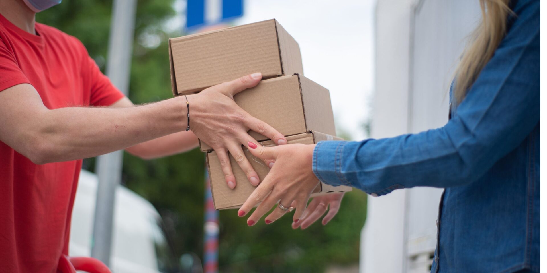 How to Start a Courier Business in 9 Steps