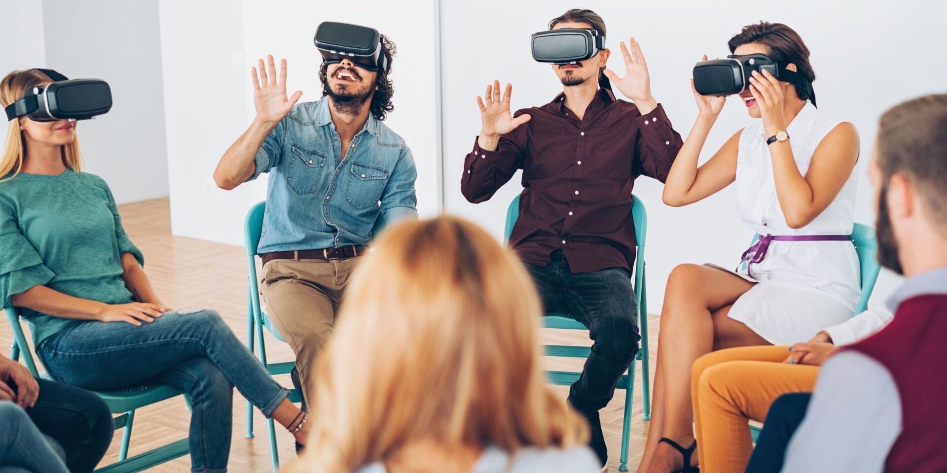 45 Virtual Reality Business Ideas