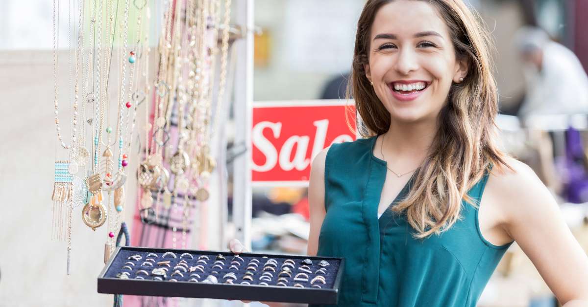 25 Side Hustles for Women: Make Extra Money on Your Own Terms