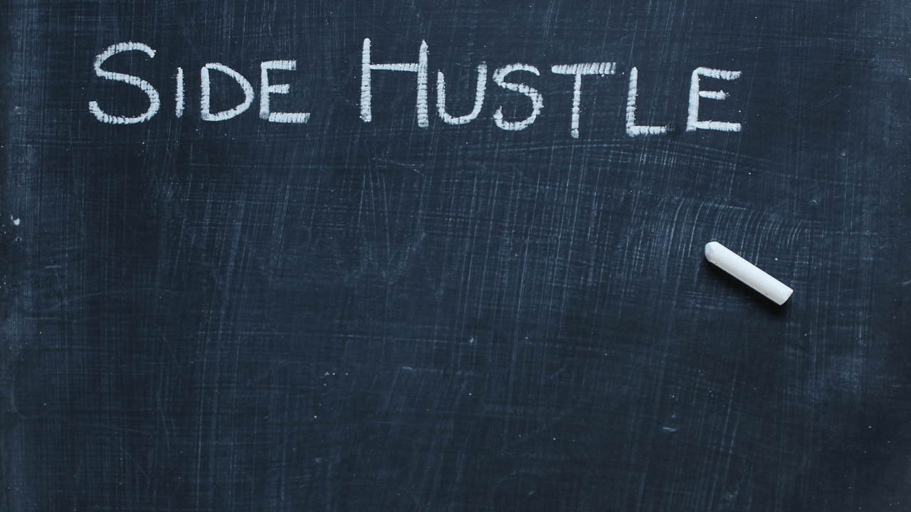 26 Popular Side Hustles for Active-Duty Military Members