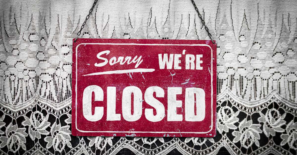 Closing the Chapter: How to Dissolve an LLC in Illinois