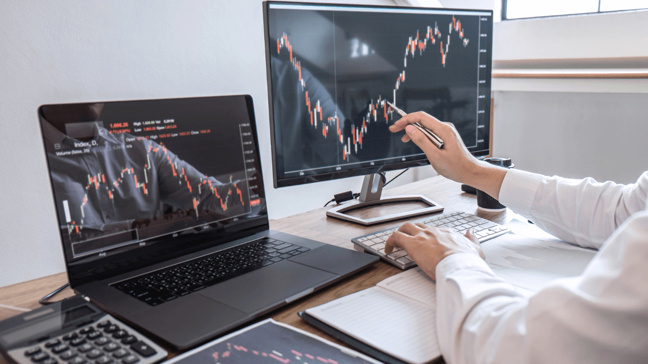 eToro vs Trading 212: Which One Should You Use?