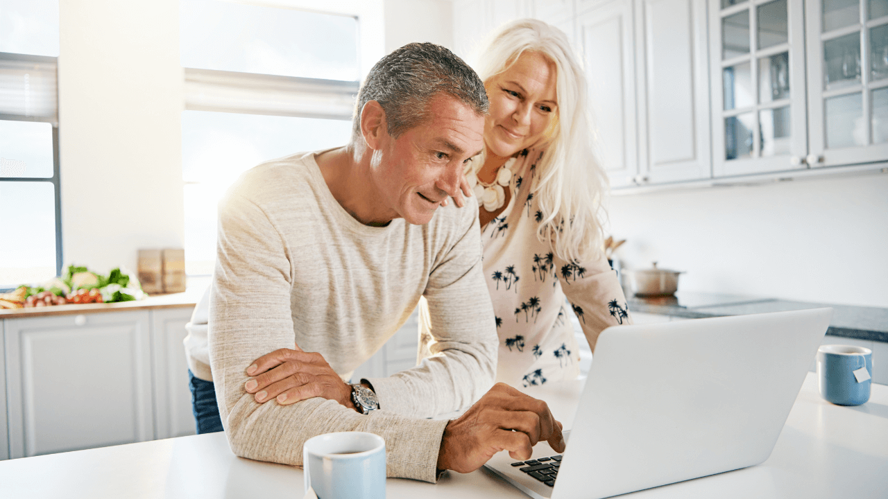 15 Side Hustles for Retirees and Senior Citizens