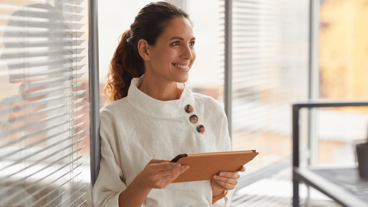 C-Corp vs. LLC for Women Entrepreneurs Considering Fundraising