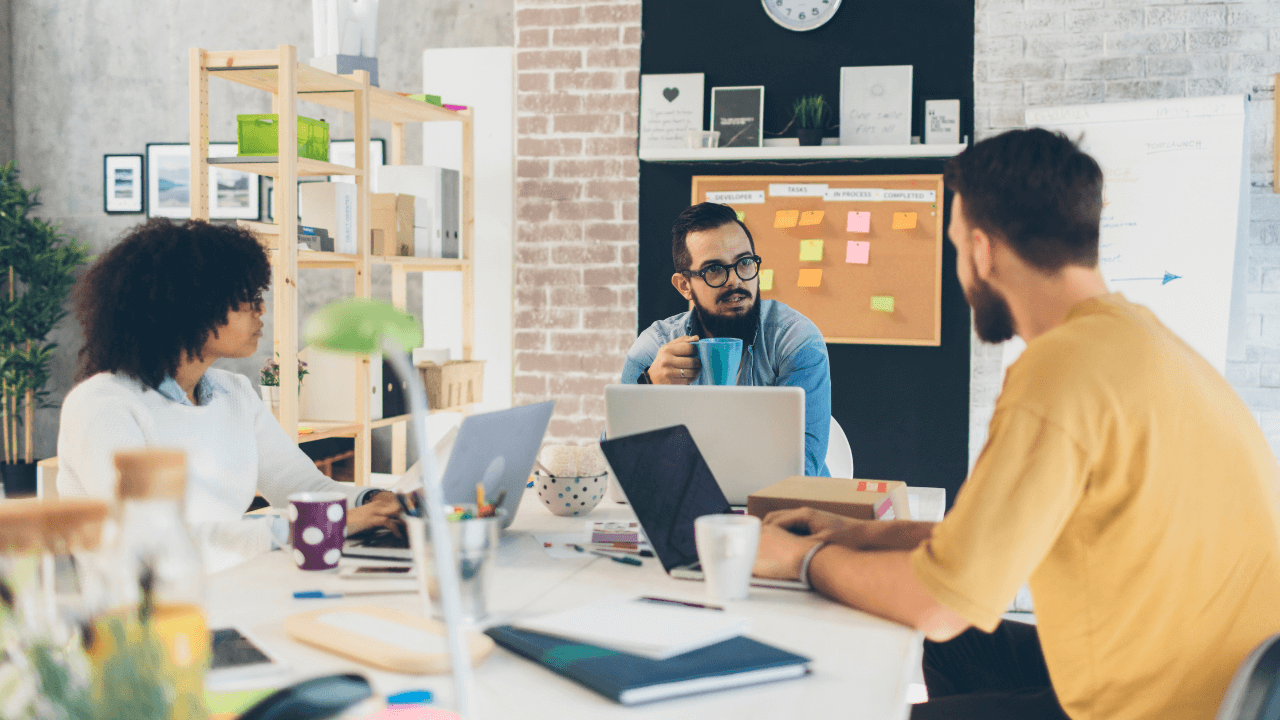 How to Approach Networking with Investors: A Guide for Founders