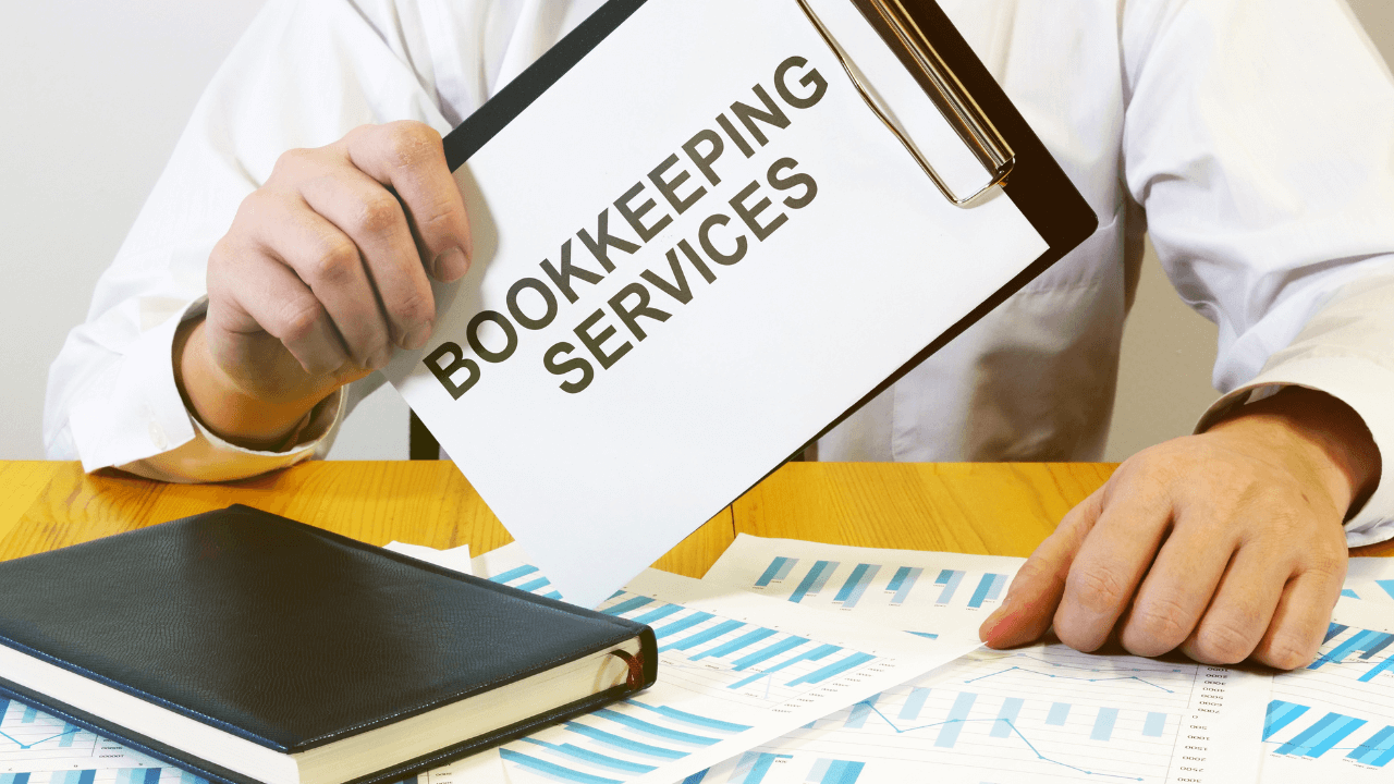 Choosing the Right Structure: How Sole Proprietorships and LLCs Impact Your Bookkeeping Needs