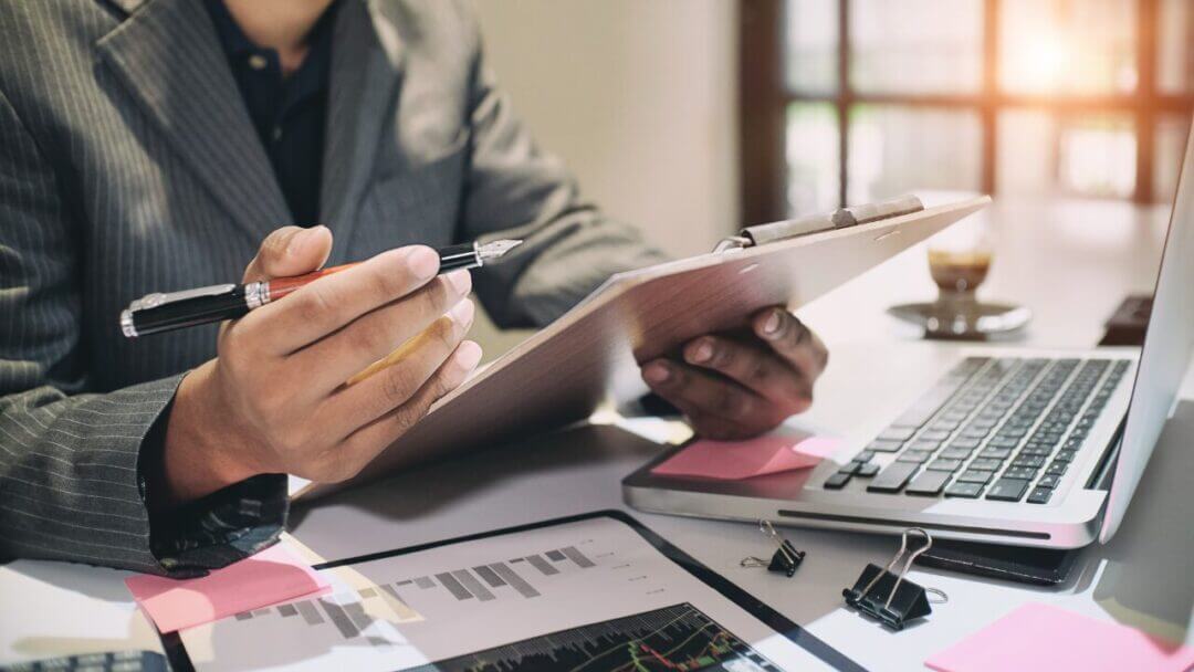 Calculating Net Income As a Business