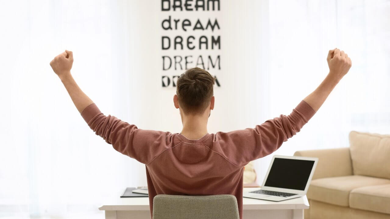 How to Start a Freelance Business with Zero Investment in 2025