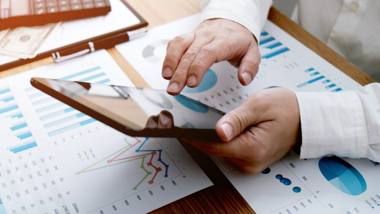 6 Best Monthly Bookkeeping Services
